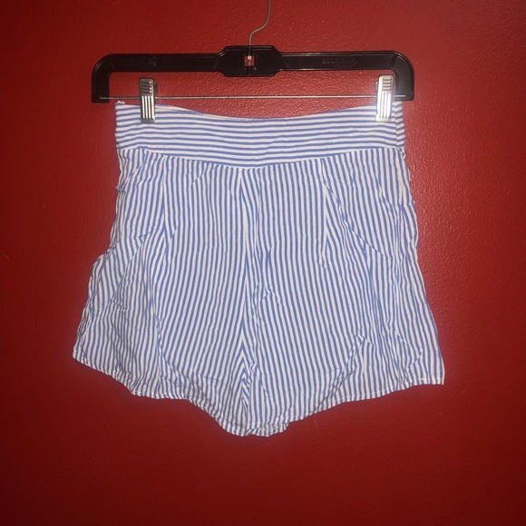 Two piece set - Picture 5 of 5